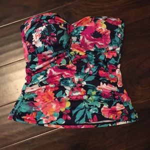Floral tankini top